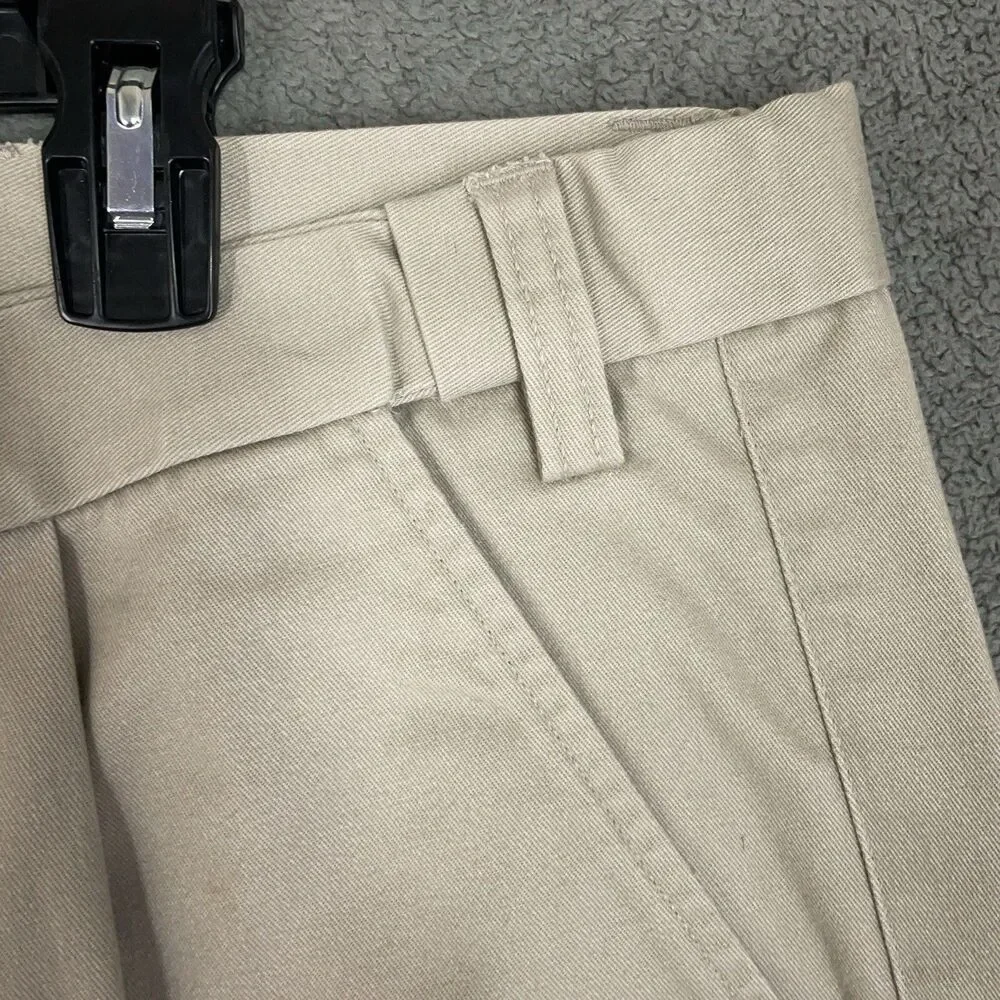 St. John's Bay Shorts Men's Size 48 Pleated Comfort Fit Chino Beige
